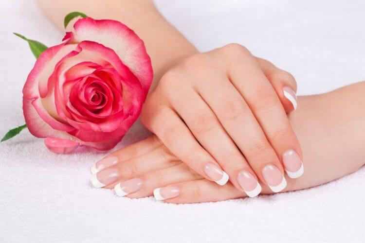 Schoonheidsinstituut Alegria - Karien De Clercq - French manicure
